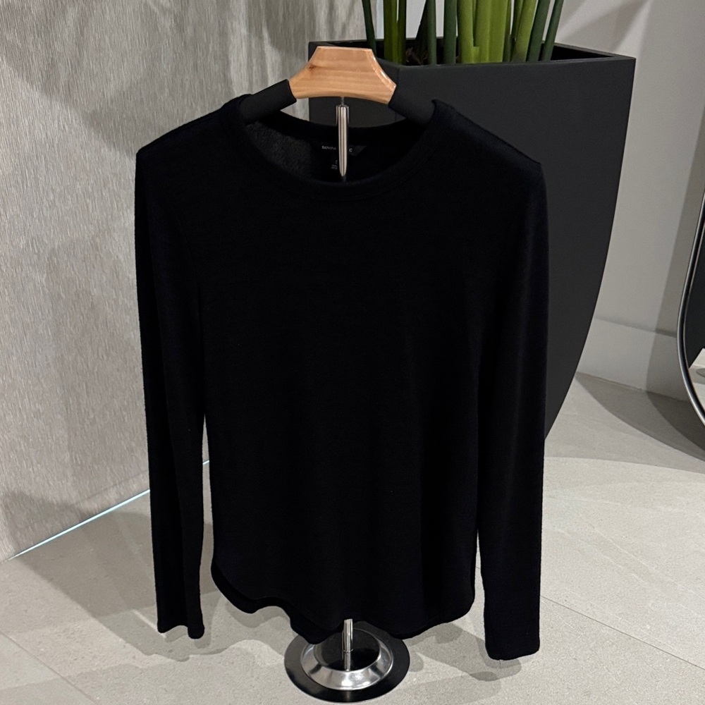 Banana Republic Black Long Sleeve Sweater Size Small